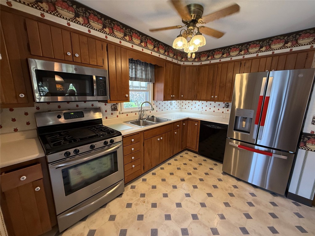 5642 Rockledge Drive, Erie, Pennsylvania image 4