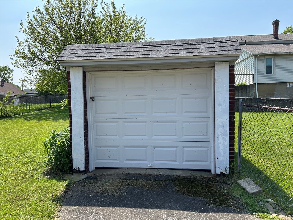 1247 W 6th Street, Erie, Pennsylvania image 24