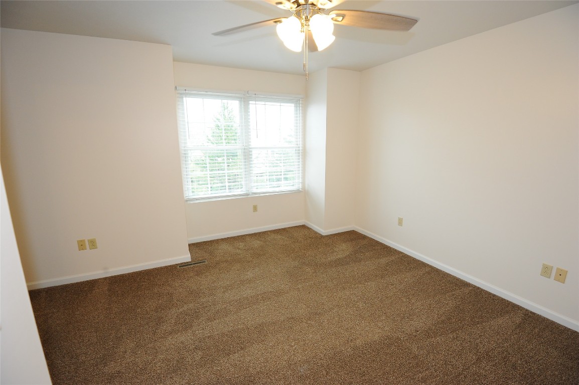 4175 Wood Hills Drive #C48, Erie, Pennsylvania image 15