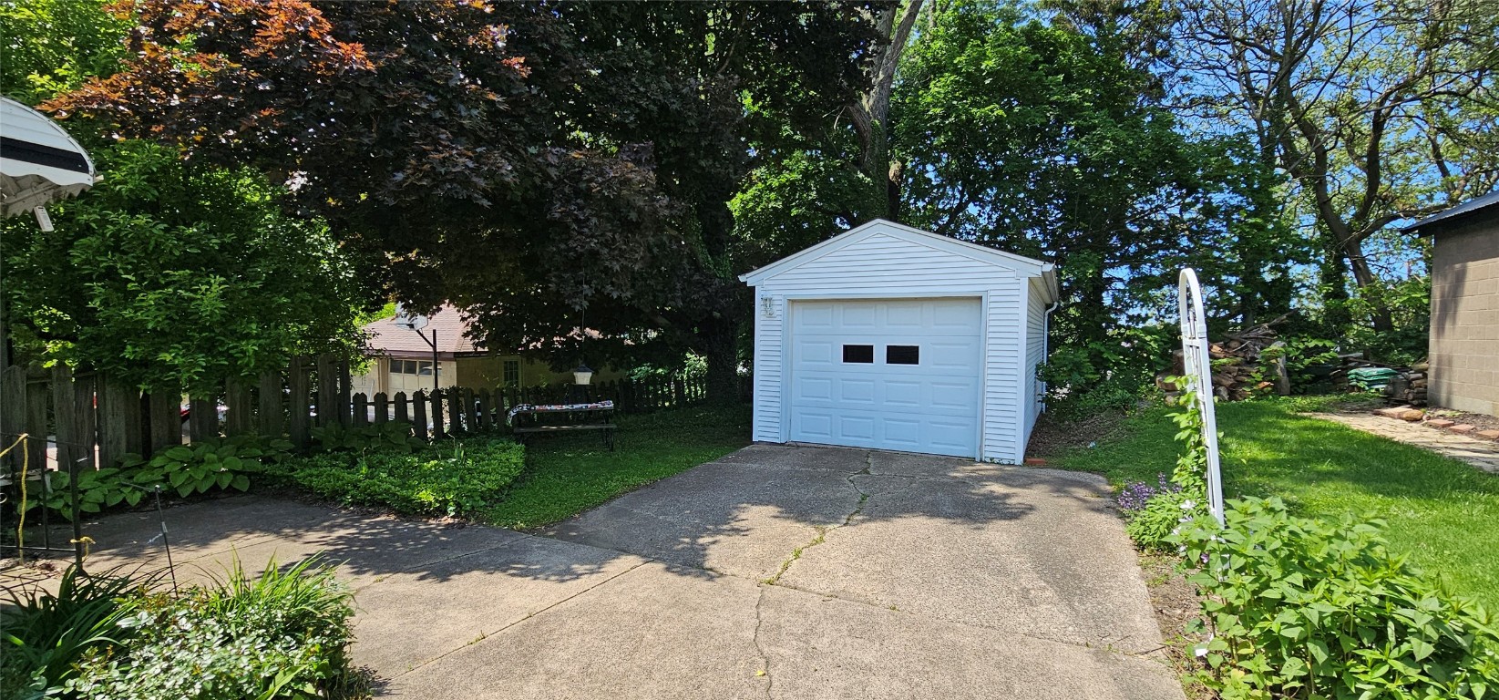 442 E 28th Street, Erie, Pennsylvania image 4