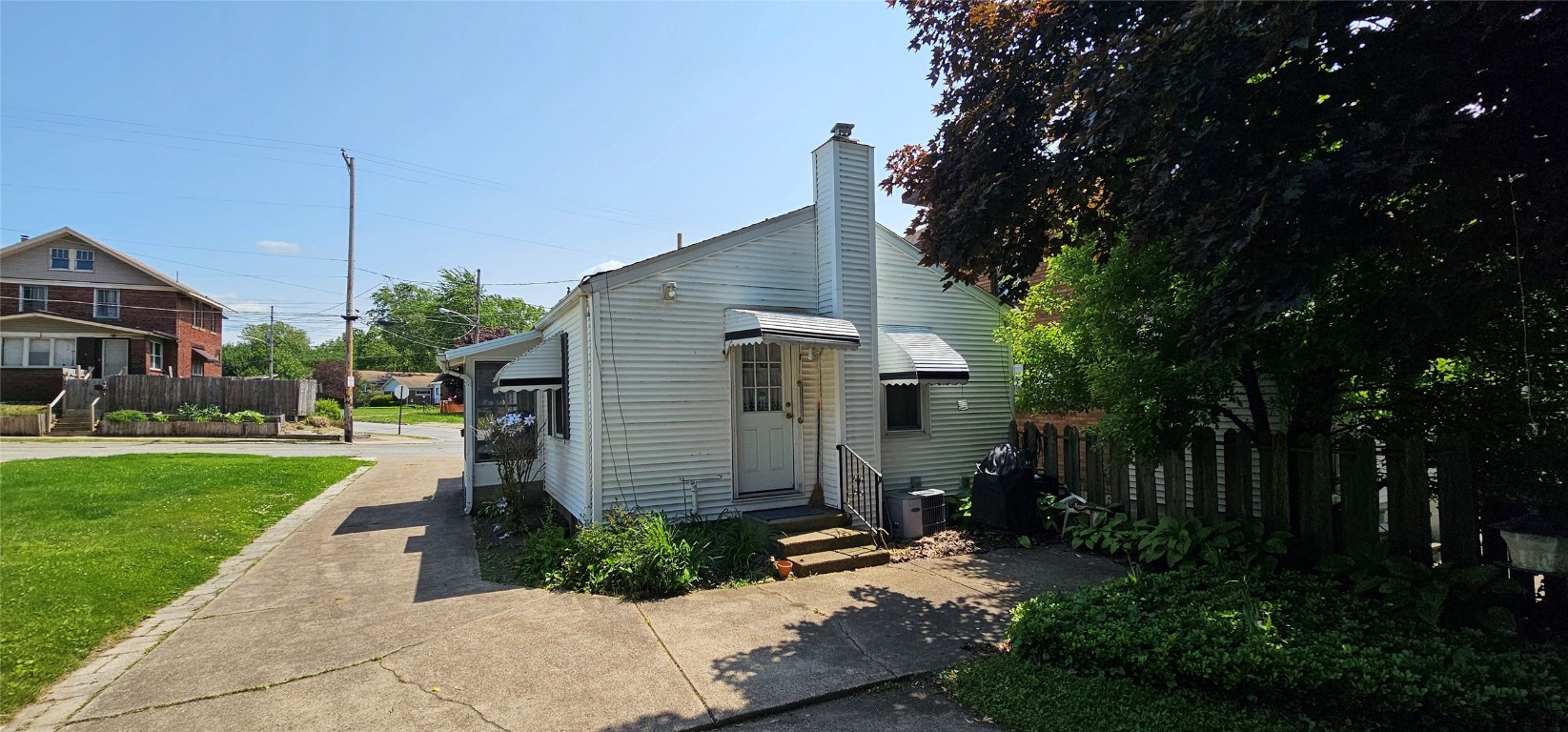 442 E 28th Street, Erie, Pennsylvania image 3