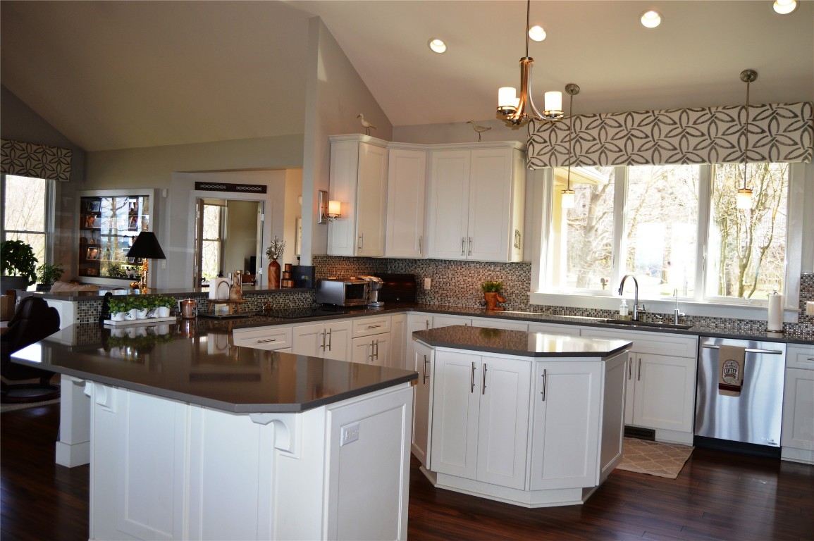 13730 Old Lake Road, East Springfield, Pennsylvania image 14