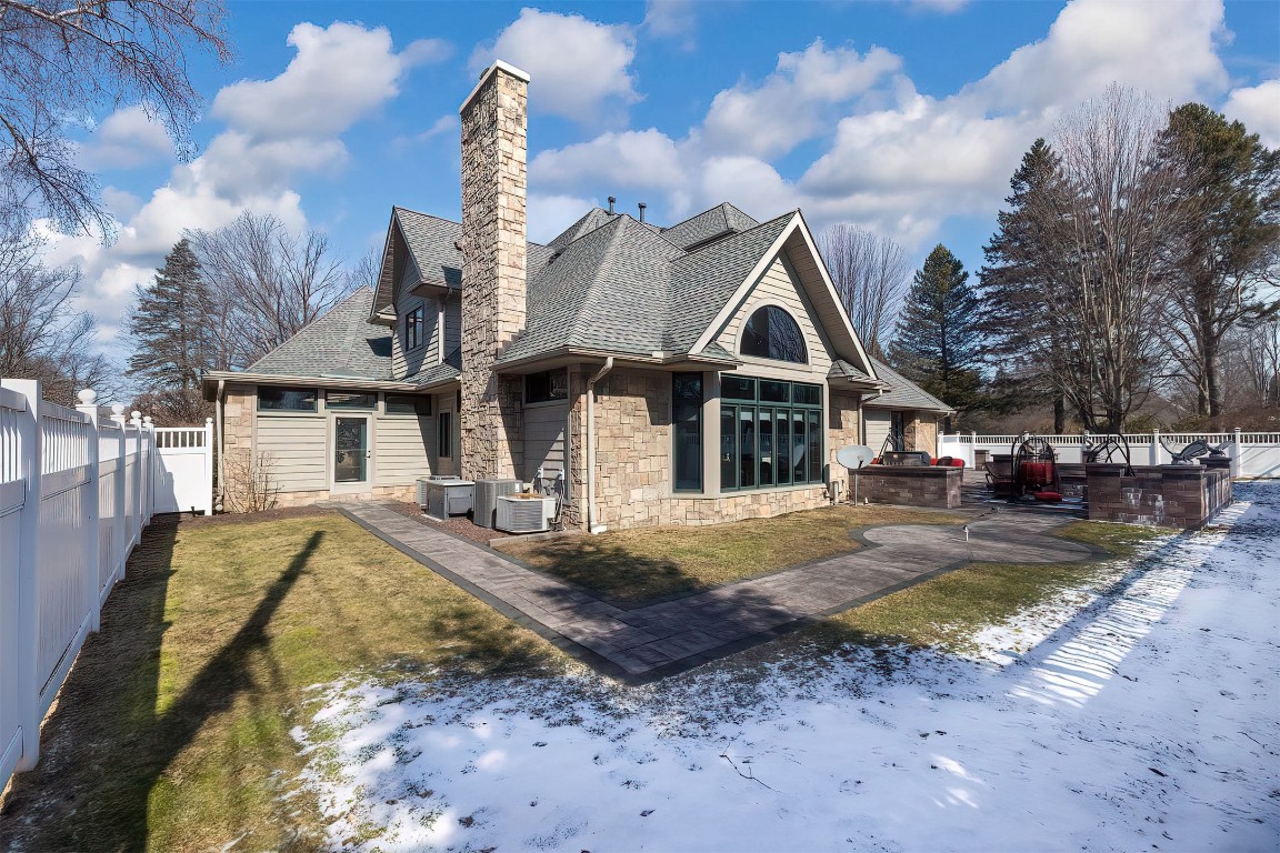 1505 S Shore Drive, Erie, Pennsylvania image 42
