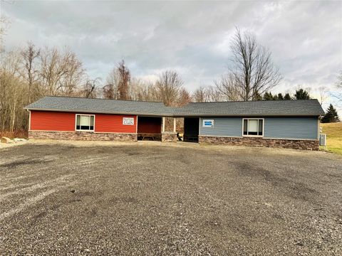 Multifamily For Sale - 11040 Ridge Road<br/> Girard, PA 16417