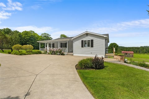 Homes For Sale - 2382 Hare Road<br/> Waterford, PA 16441