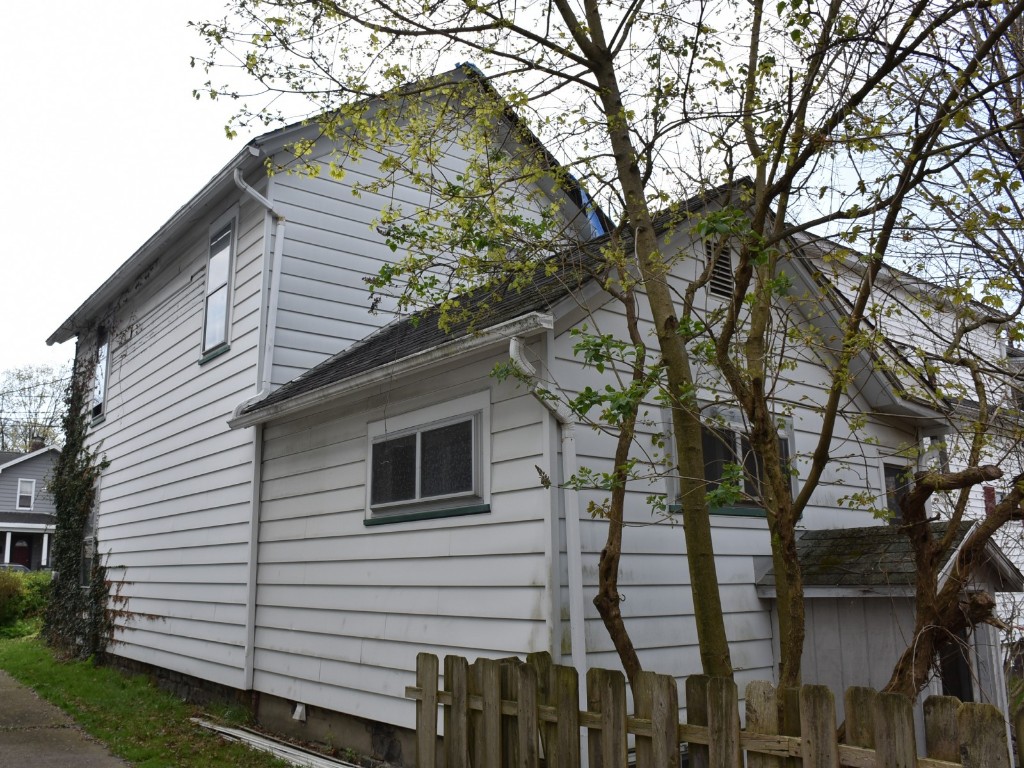1054 Liberty Street, Meadville, Pennsylvania image 3