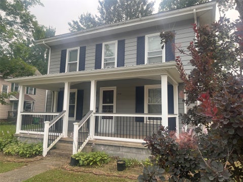 Homes For Sale - 438 Penn Street<br/> Crawford County, Linesville, PA 16424