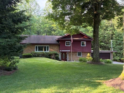 Homes For Sale - 5101 Florek Road<br/> Edinboro, PA 16412