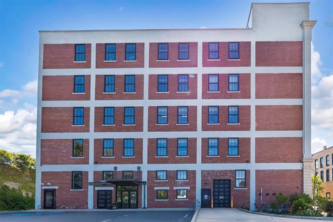 Condo For Sale - 1401 State Street #502<br/> Erie, PA 16501