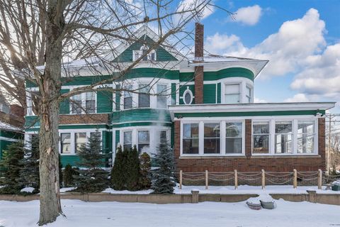 Apartment For Sale - 261 E 8th Street<br/> Erie, PA 16503