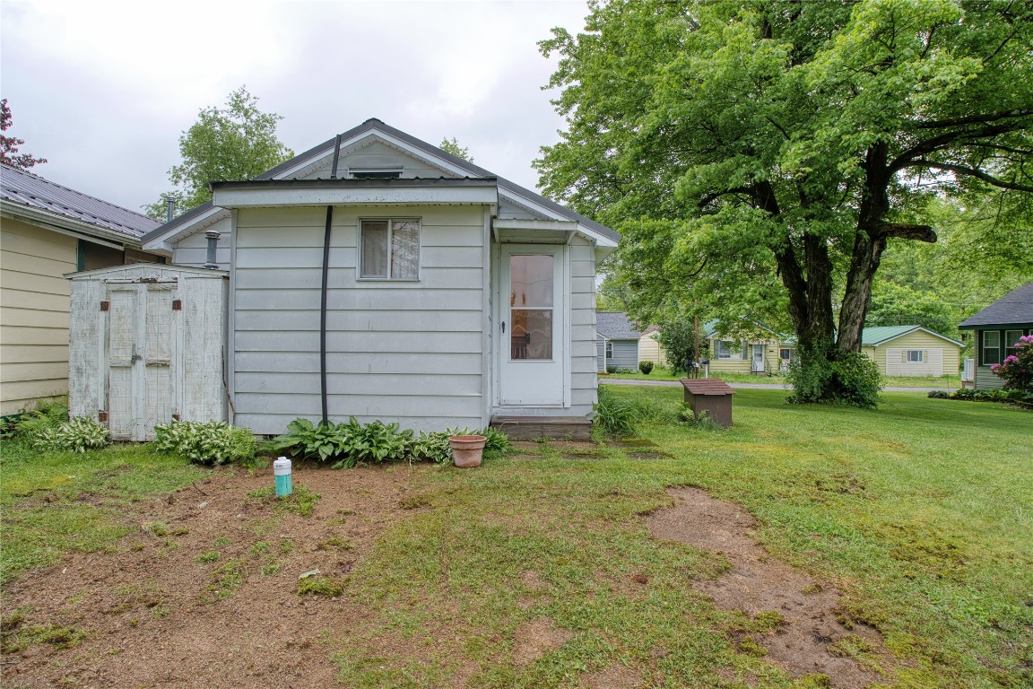 12199 Mantor Street, Conneaut Lake, Pennsylvania image 2