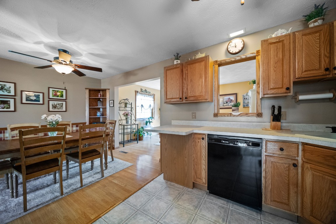 4825 Foxboro Court, Erie, Pennsylvania image 8