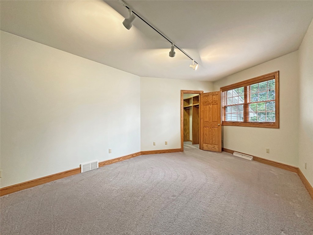 6711 Manchester Farms Road, Fairview, Pennsylvania image 22