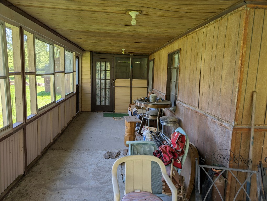 2149 Aldee Drive, Linesville, Pennsylvania image 4