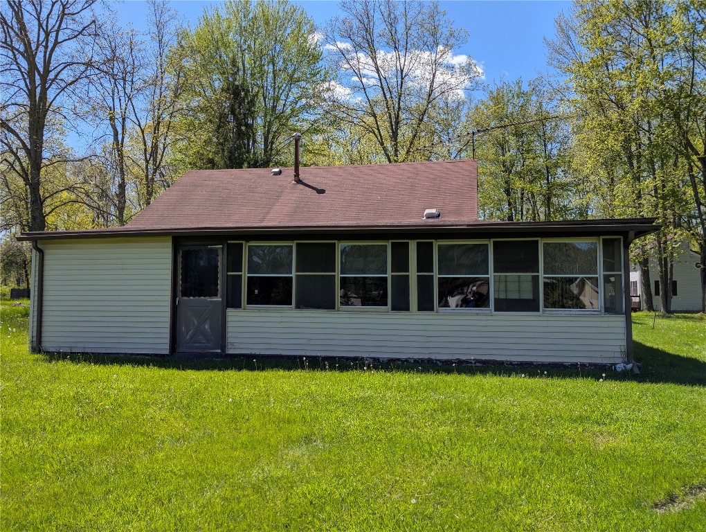 2149 Aldee Drive, Linesville, Pennsylvania image 2