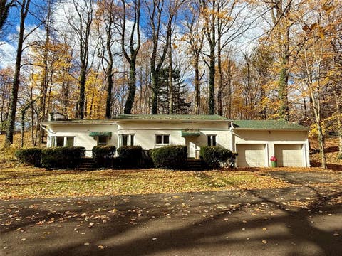 Photo for 5616 E LAKE Road