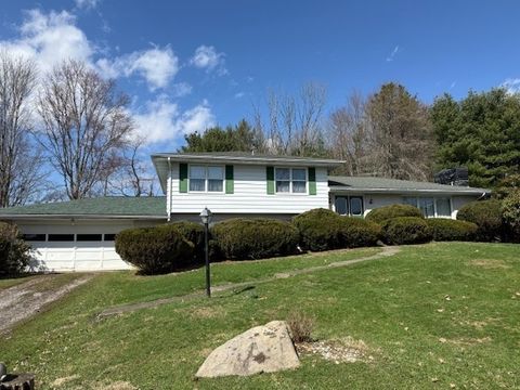 Homes For Sale - 12975 Park Lane Drive<br/> Meadville, PA 16335