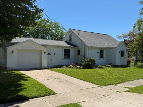 Homes For Sale - 18 West Street<br/> Erie County, North East, PA 16428