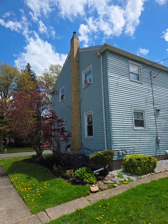 402 Sanford Place, Erie, Pennsylvania image 2