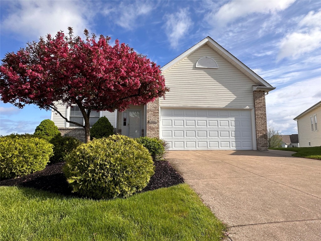 6066 Hummingbird Court #140, Erie, Pennsylvania image 2