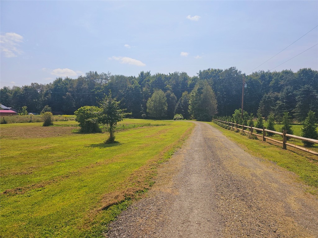 26052 Misty Meadows Lane, Edinboro, Pennsylvania image 10