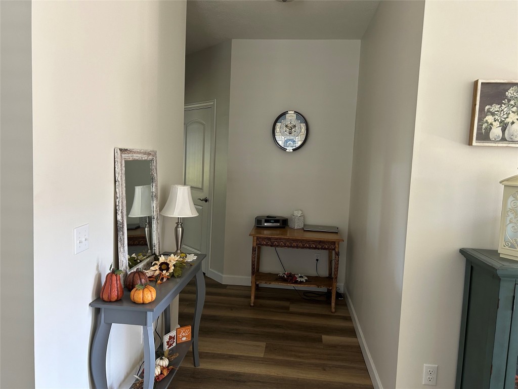 608 Fieldstone Drive #102, Erie, Pennsylvania image 7