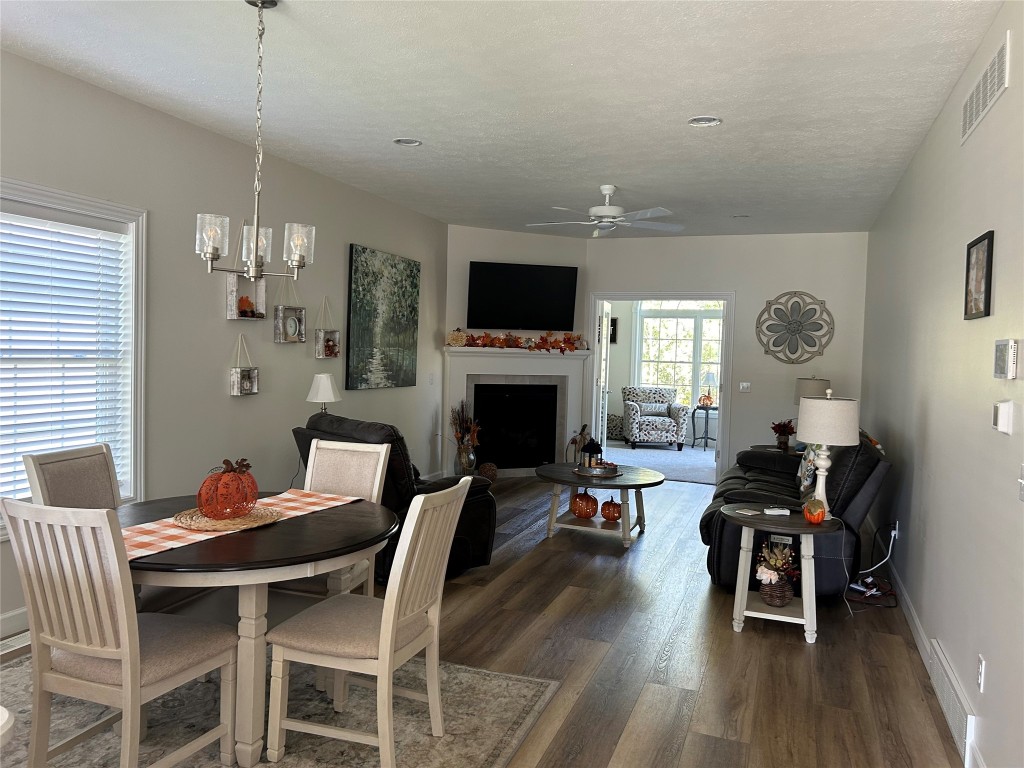 608 Fieldstone Drive #102, Erie, Pennsylvania image 3
