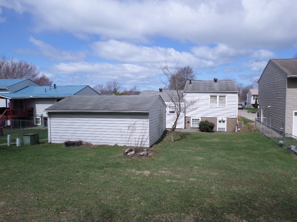 2431 E 26th Street, Erie, Pennsylvania image 28