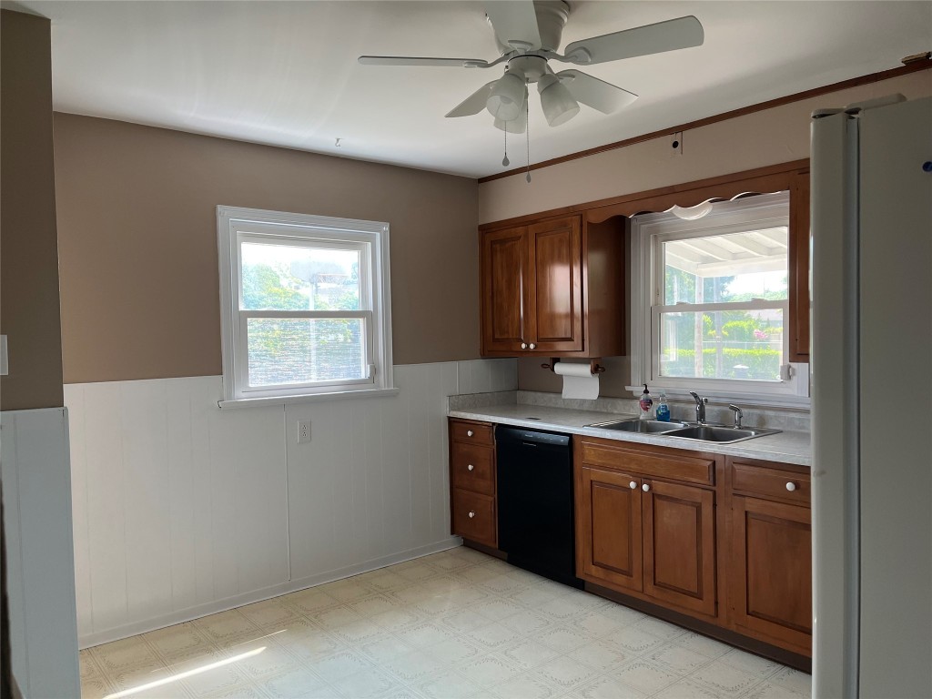 1360 W 35th Street, Erie, Pennsylvania image 7