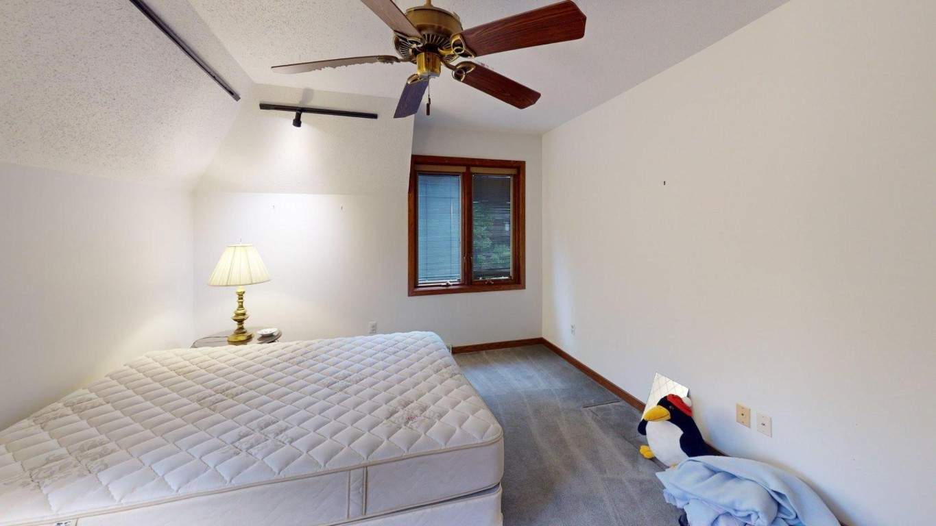 251 Wolf Point Drive, Erie, Pennsylvania image 38