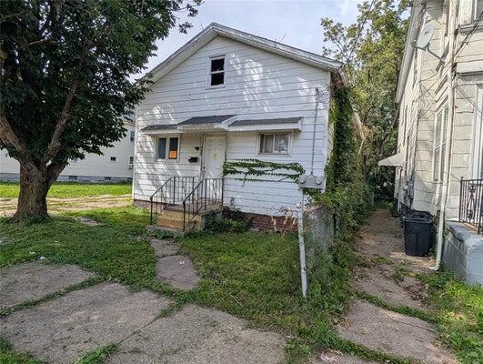 930 W 17TH ST, ERIE, PA 16502 - Image 214a3ee66b080df90fa53b82dcabb8b9/2558951575
