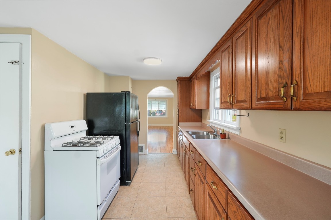 3424 Maple Street, Erie, Pennsylvania image 4