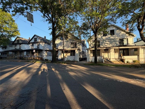 Multifamily For Sale - 243-257 W 26th Street<br/> Erie, PA 16508