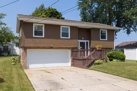 Photo for 121 S WASHINGTON Street