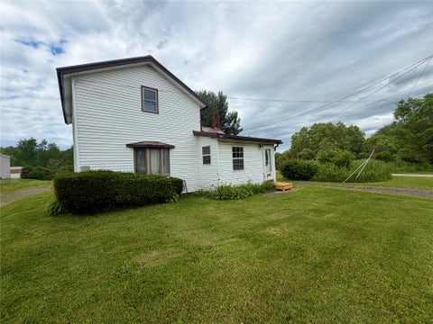 Homes For Sale - 10450 6 N Route<br/> Albion, PA 16401