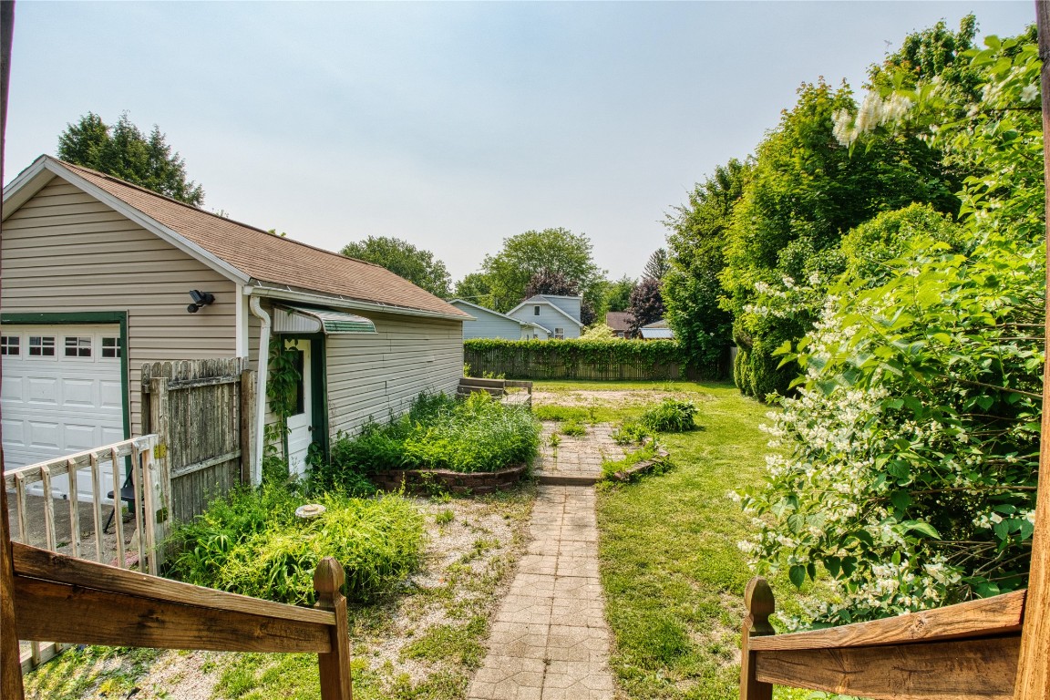 215 Mellon Avenue, Girard, Pennsylvania image 25