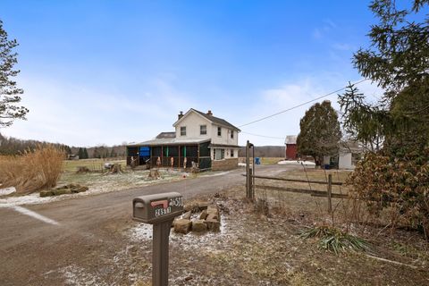 Homes For Sale - 26511 Lincolnville Road<br/> Union City, PA 16438