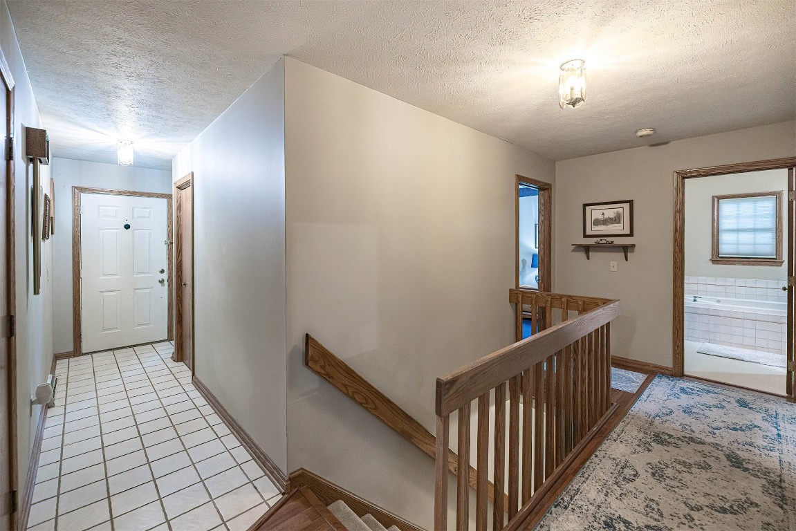 5435 Aspen Drive, Erie, Pennsylvania image 8