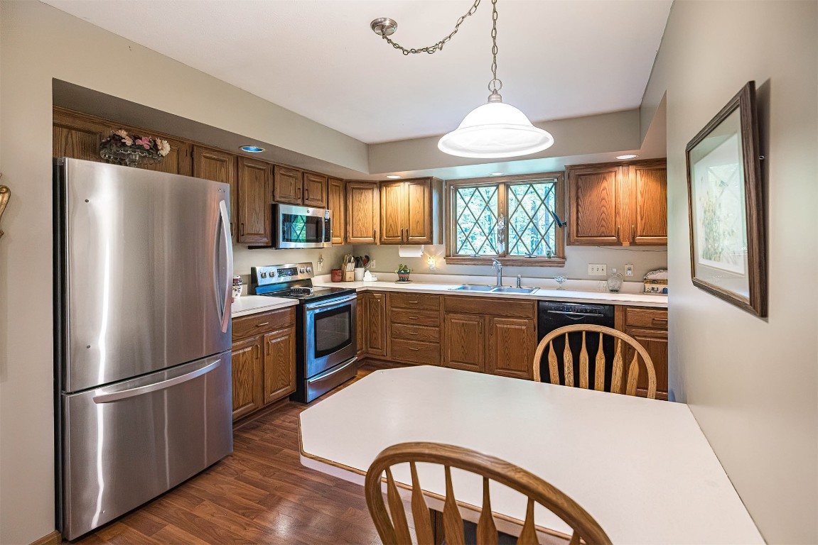 5435 Aspen Drive, Erie, Pennsylvania image 12