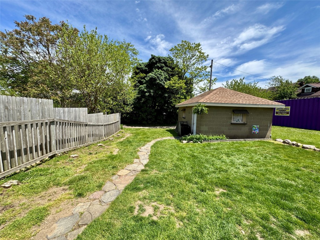 2711 Perry Street, Erie, Pennsylvania image 21