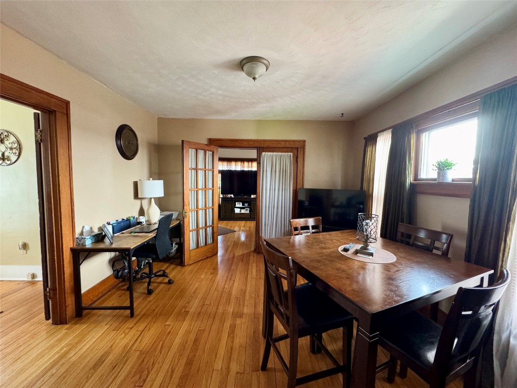 2711 Perry Street, Erie, Pennsylvania image 8