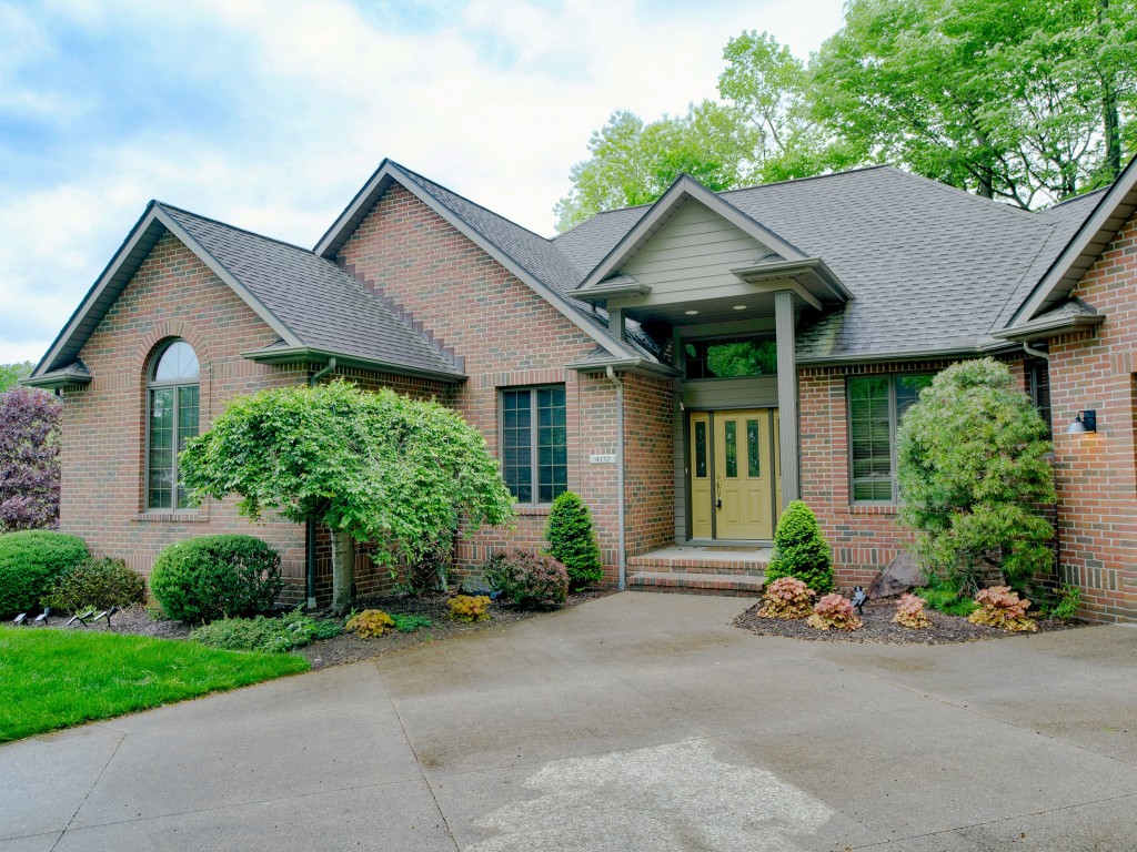 4132 Stone Creek Drive, Erie, Pennsylvania image 1