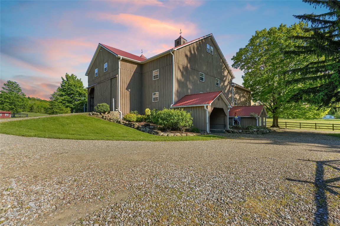 11221 W Greene Road, Waterford, Pennsylvania image 3