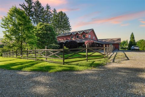 Homes For Sale - 11221 W Greene Road<br/> Waterford, PA 16441