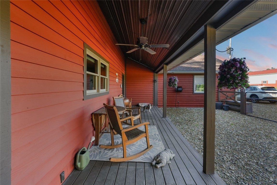 11221 W Greene Road, Waterford, Pennsylvania image 5