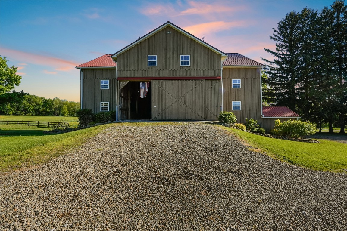 11221 W Greene Road, Waterford, Pennsylvania image 4