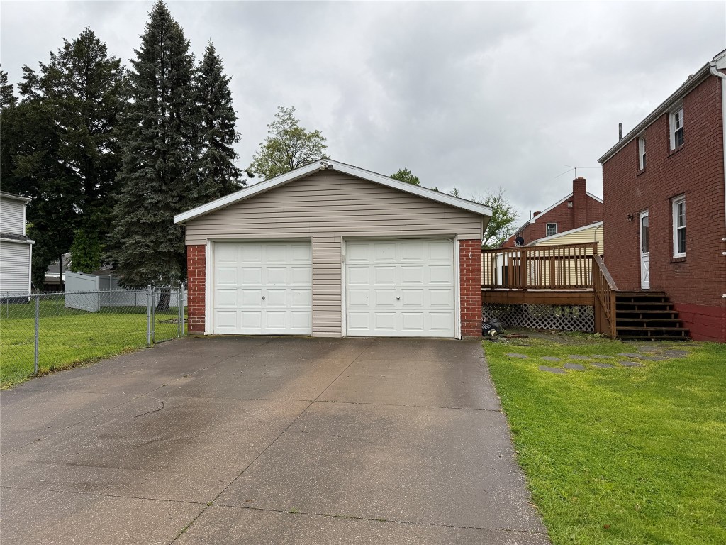 1769 W 32nd Street, Erie, Pennsylvania image 2