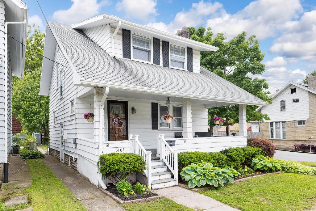 3102 Liberty Street, Erie, Pennsylvania image 1