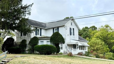 Homes For Sale - 7691 Mercer Pike<br/> Meadville, PA 16335