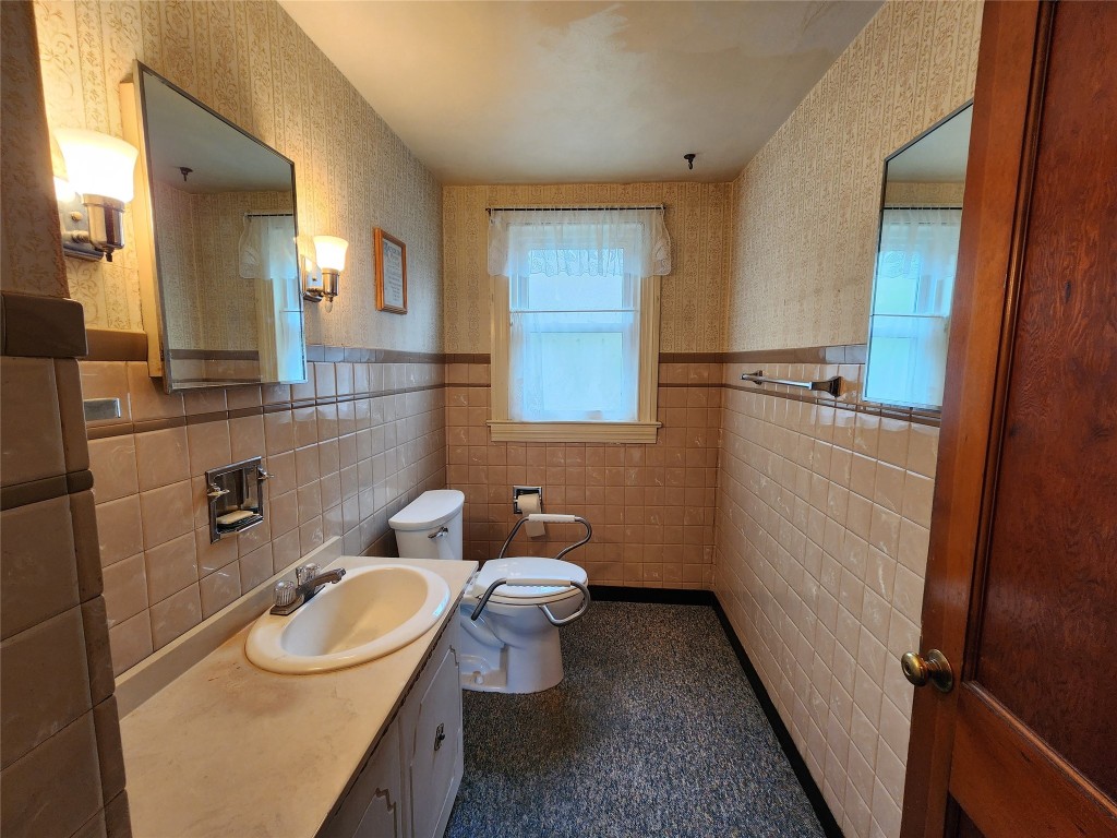 702 Ardmore Avenue, Erie, Pennsylvania image 21
